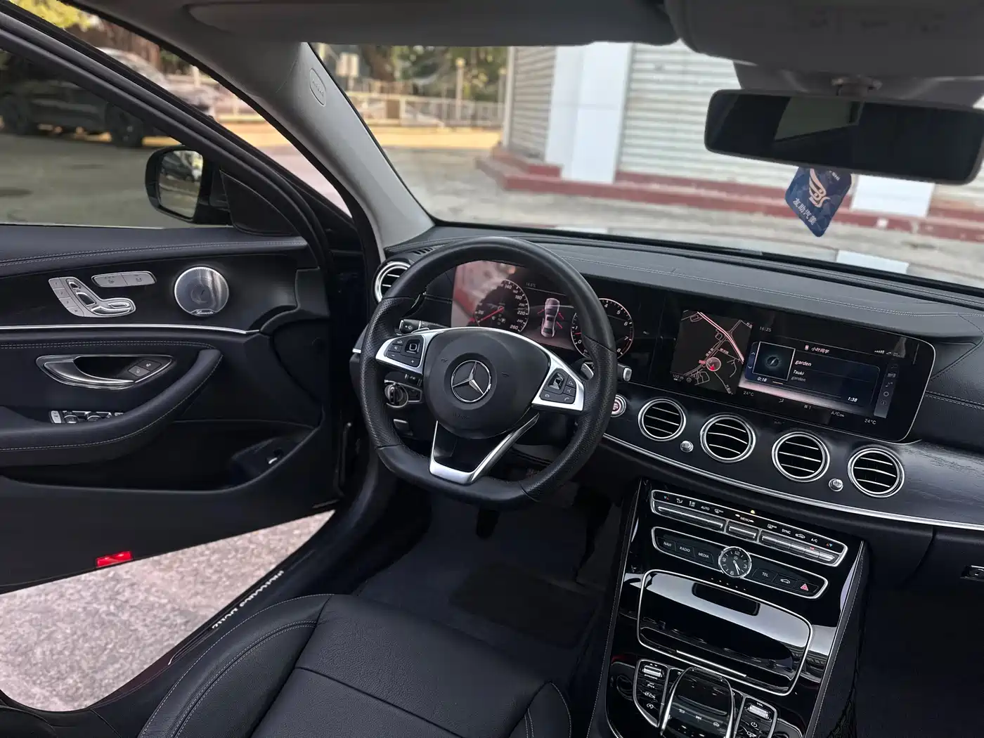 Mercedes-Benz E-Class 2017 E 320 L Sport 4MATIC фото 9
