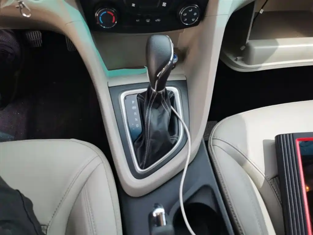 Buick Excelle 2017 15N Automatic Elite фото 14
