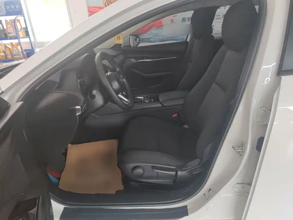 Mazda Mazda 3 2025 2023 2.0L Auto Zhixuan
