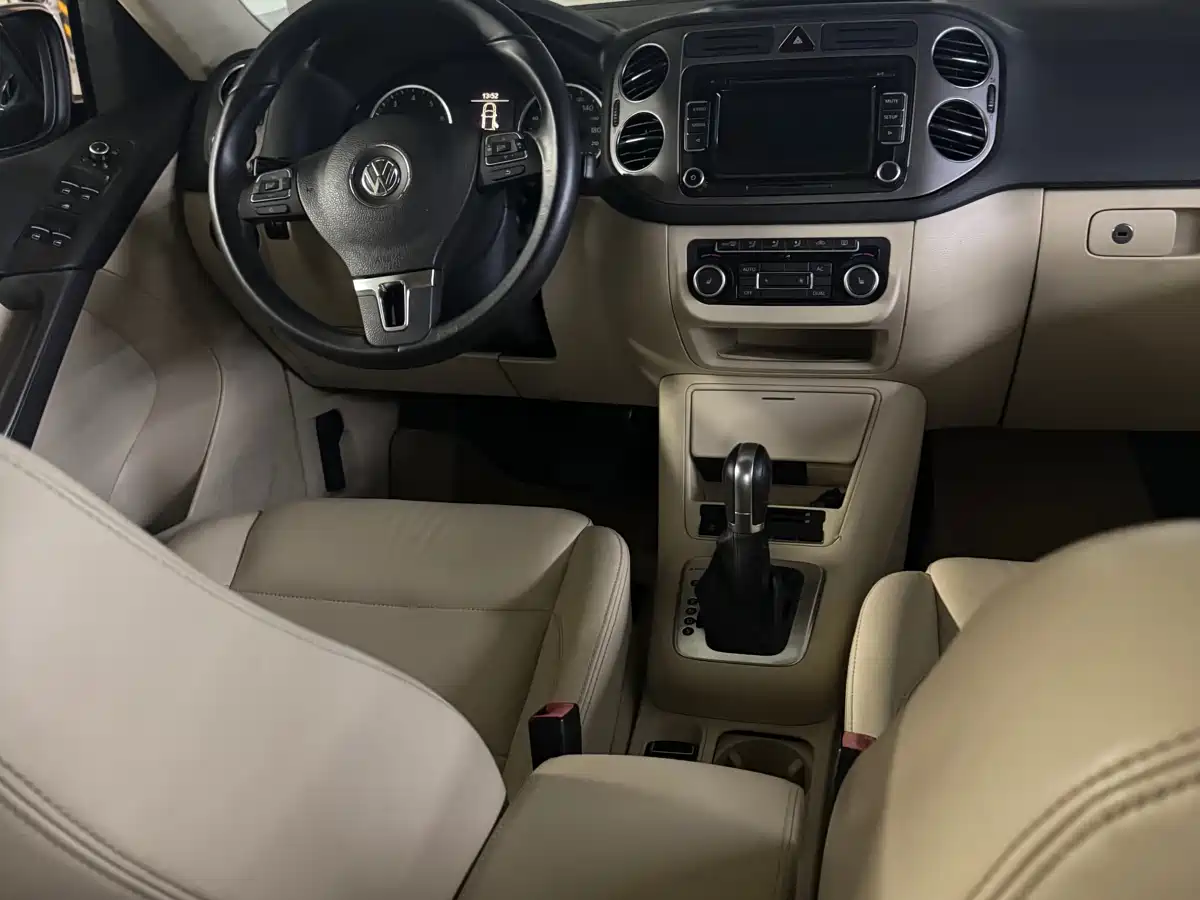 Volkswagen Tiguan 2012 1.8TSI Automatic 4WD Trend Edition фото 13