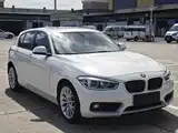 Photo 3 - BMW 1 Series (Import)