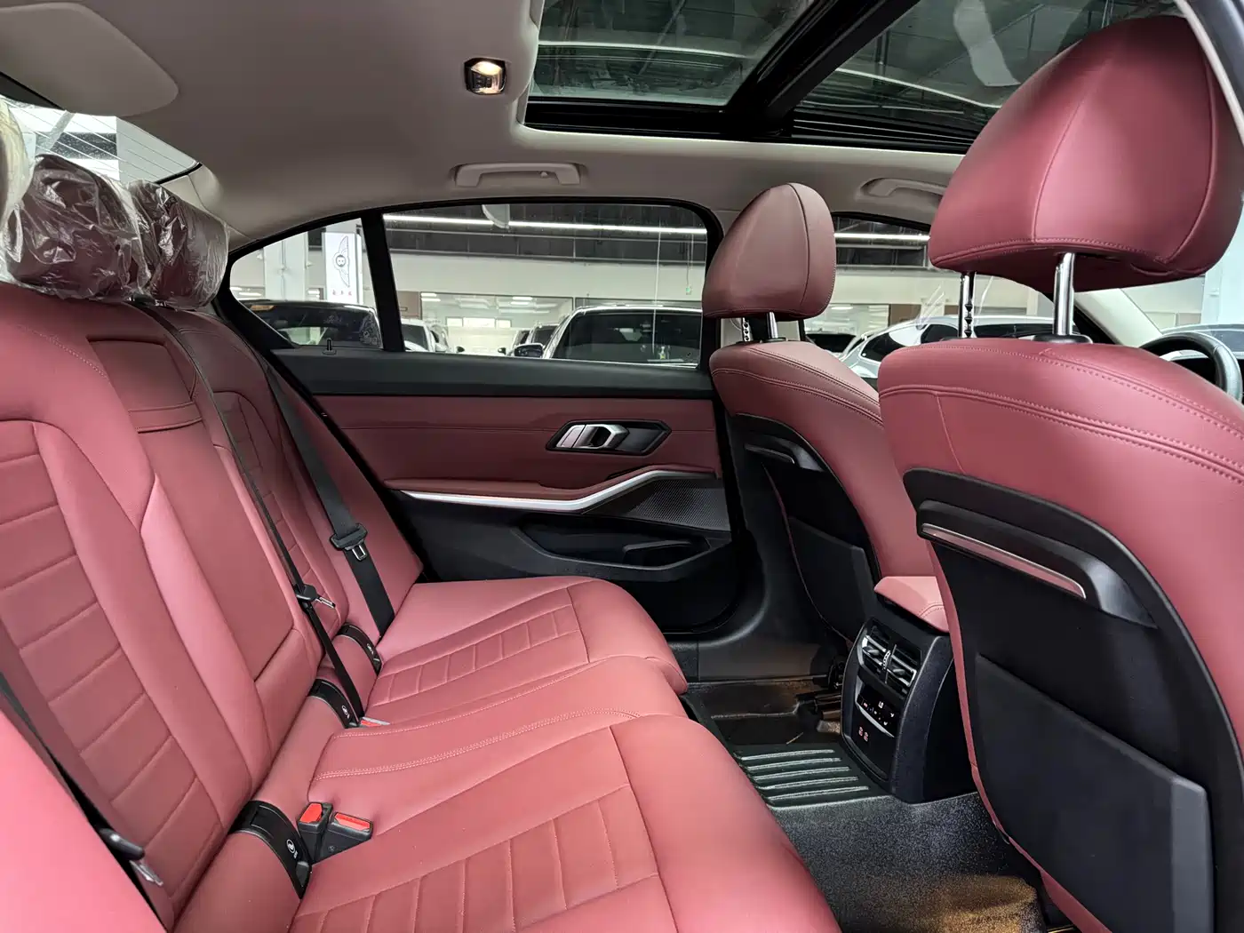 BMW 3 Series 2021 320Li M Sport Package фото 17