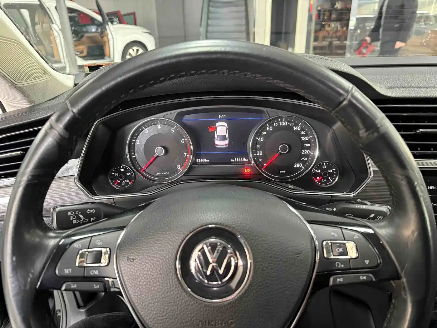 Volkswagen Phideon 2018 Facelift 380TSI FWD Business фото 9