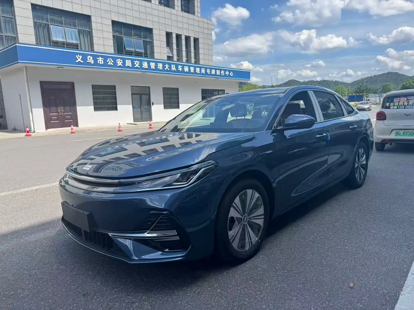Geely Galaxy Galaxy A7 2025 EM-i 150km Explorer+ Edition