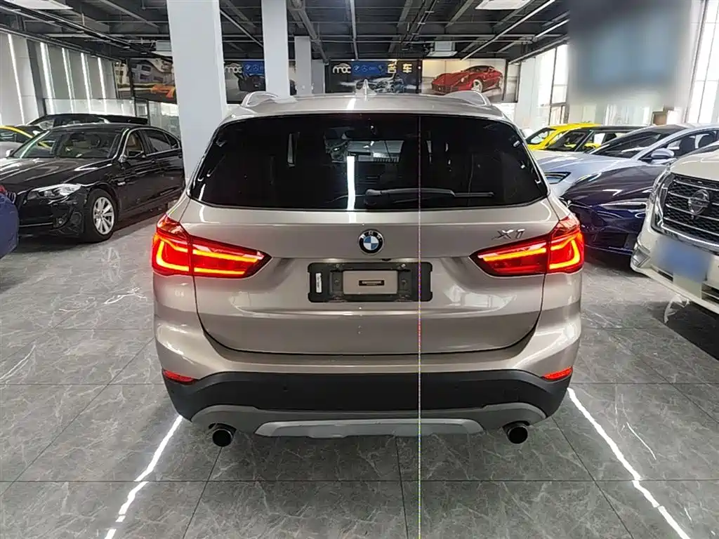BMW X1 2018 xDrive20Li Premium Model фото 6