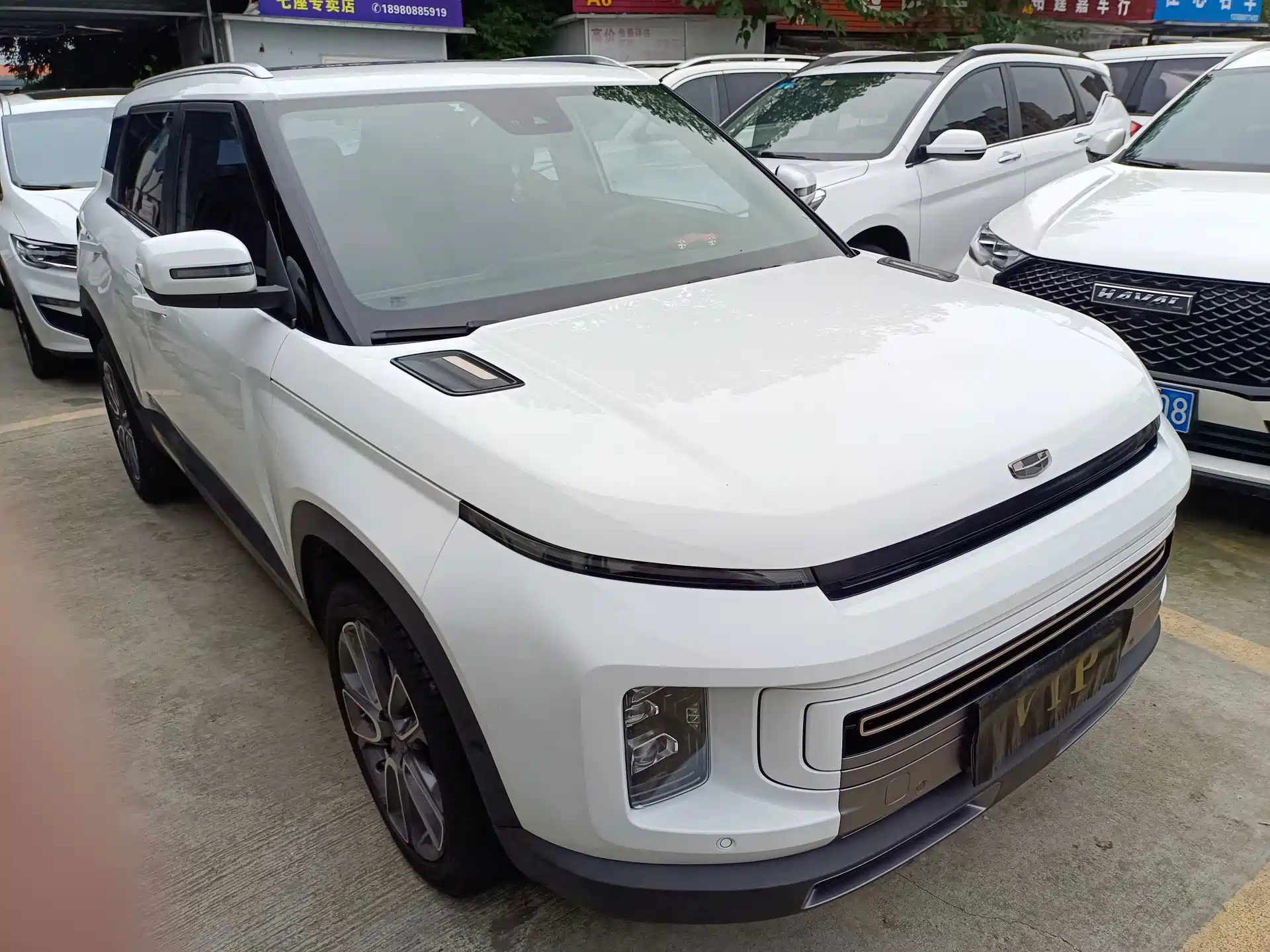 Фото 3 - Geely ICON
