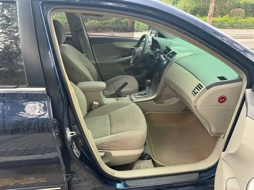 Toyota Corolla 2008 1.8L Automatic GL-i Sunroof Special Edition фото 9