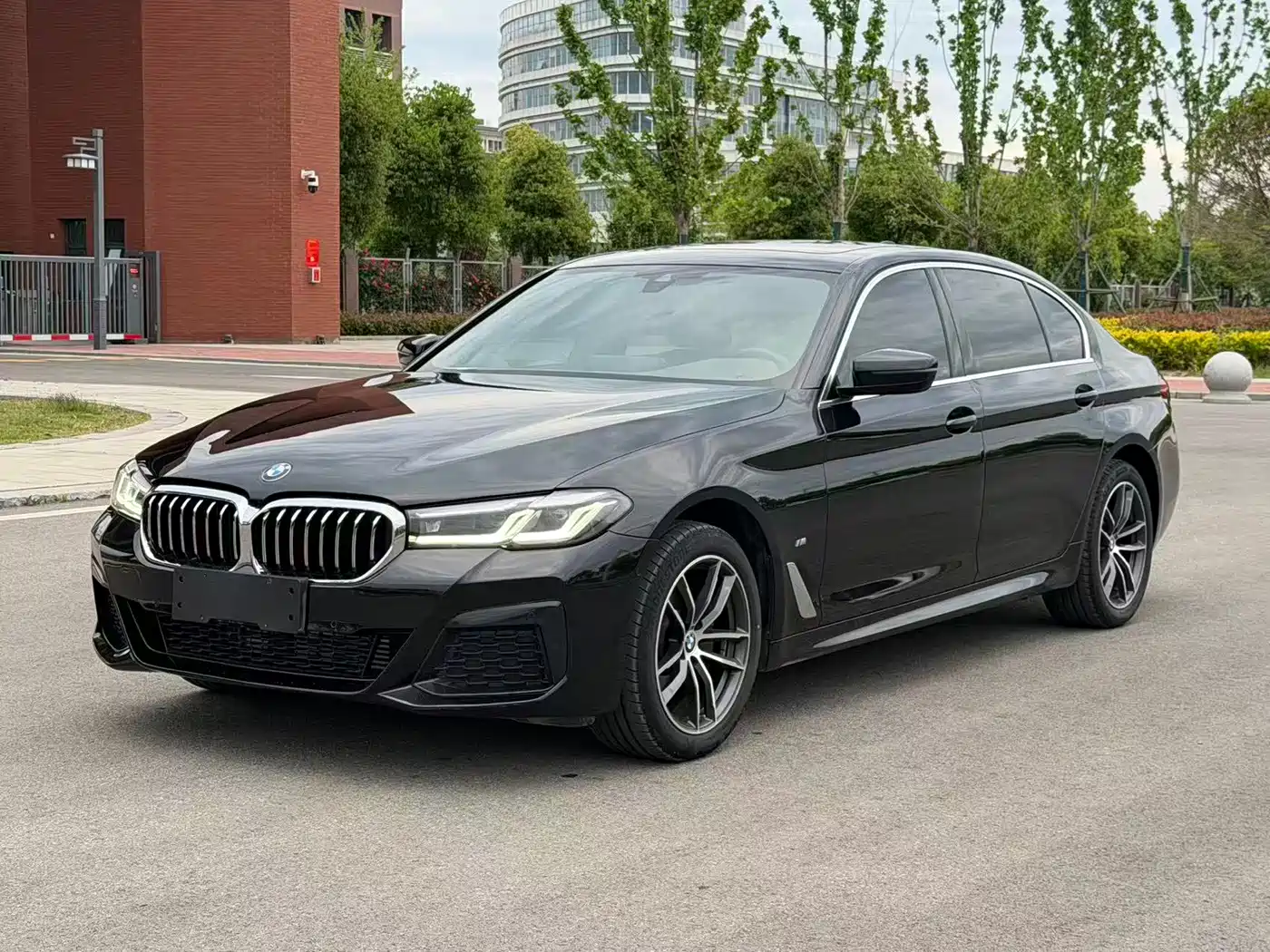 BMW BMW 5 Series 2022 Model Second Facelift 525Li M Sport Package