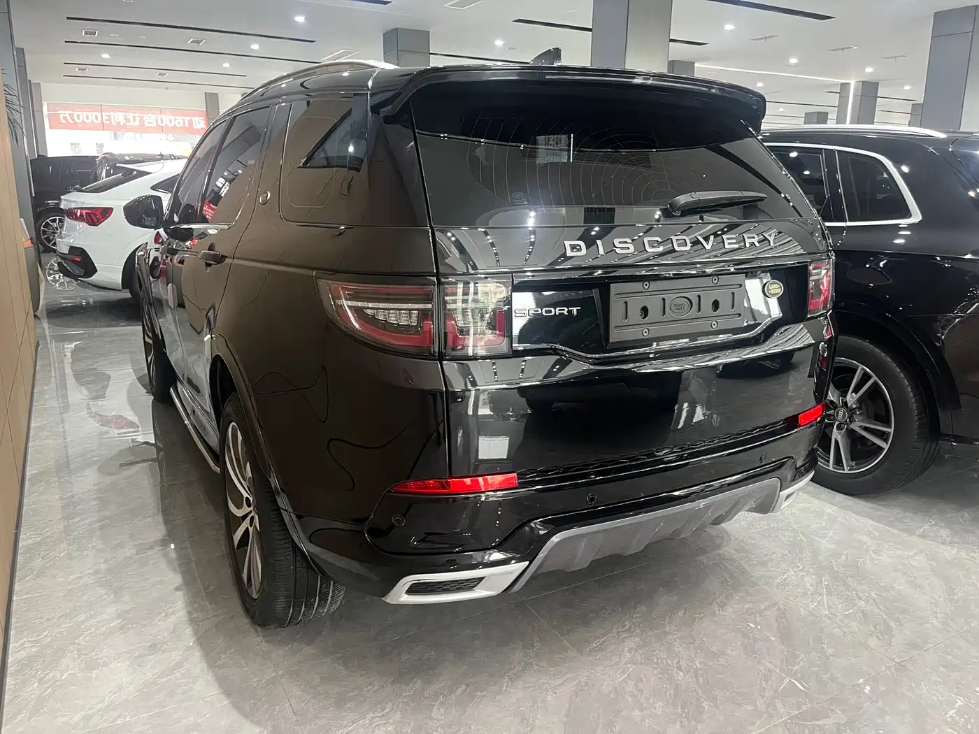 Land Rover Discovery Sport 2020 249PS R-Dynamic Performance фото 7
