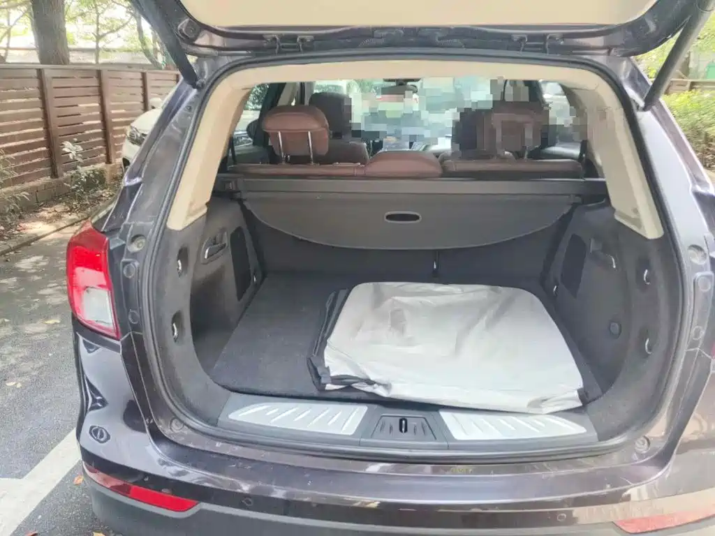 Photo 5 - Buick Envision Plus