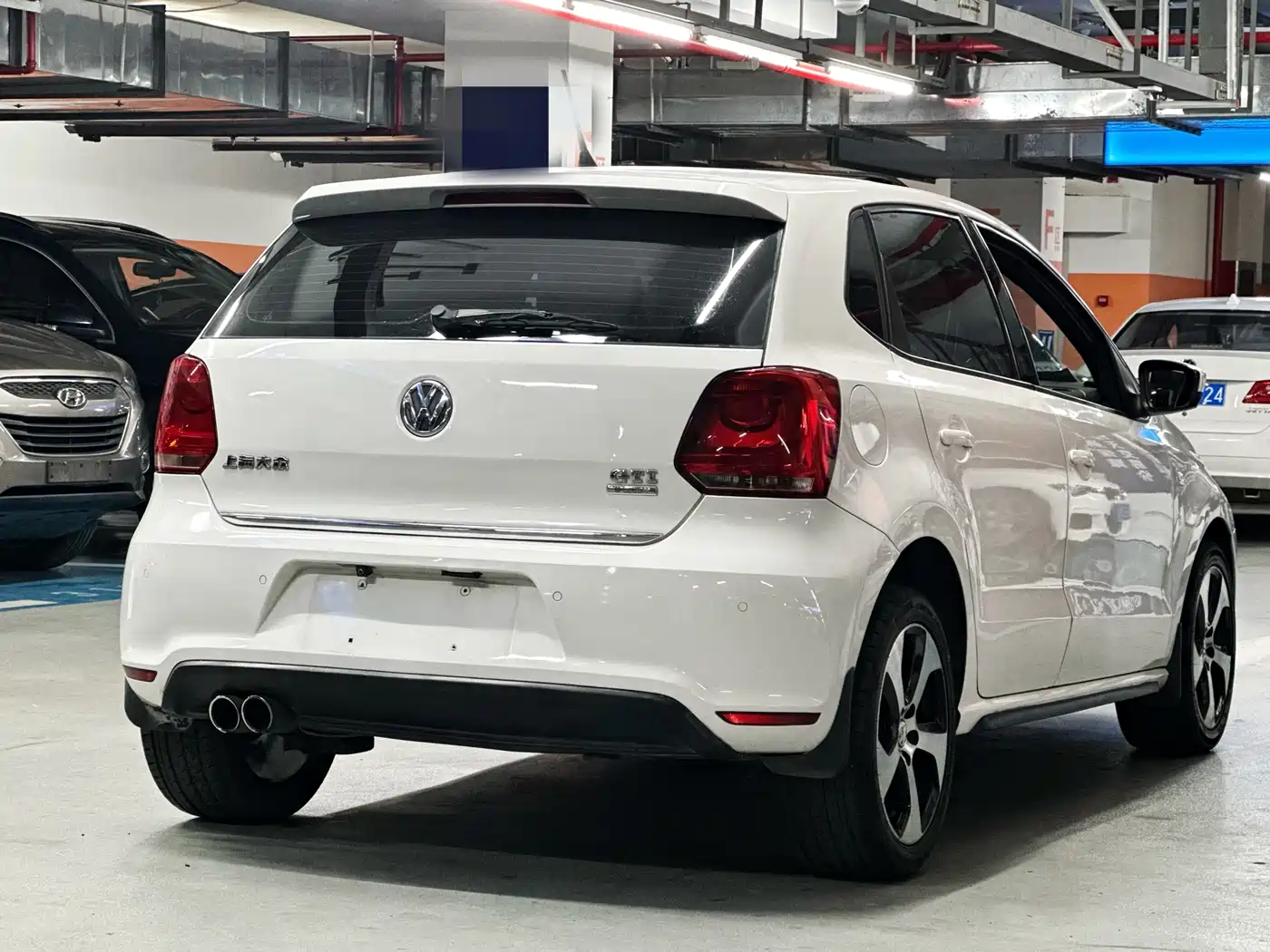 Volkswagen Polo 2012 1.4TSI GTI фото 4