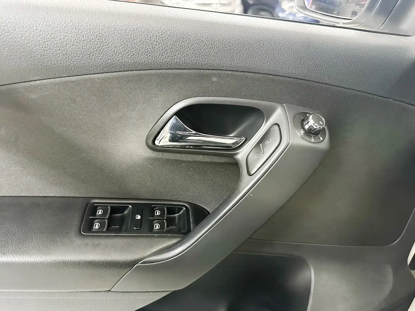 Volkswagen Polo 2012 1.4TSI GTI фото 11