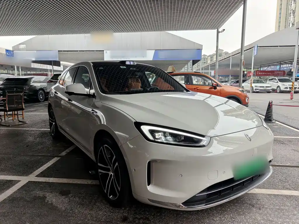 2025 Aito AITO M5