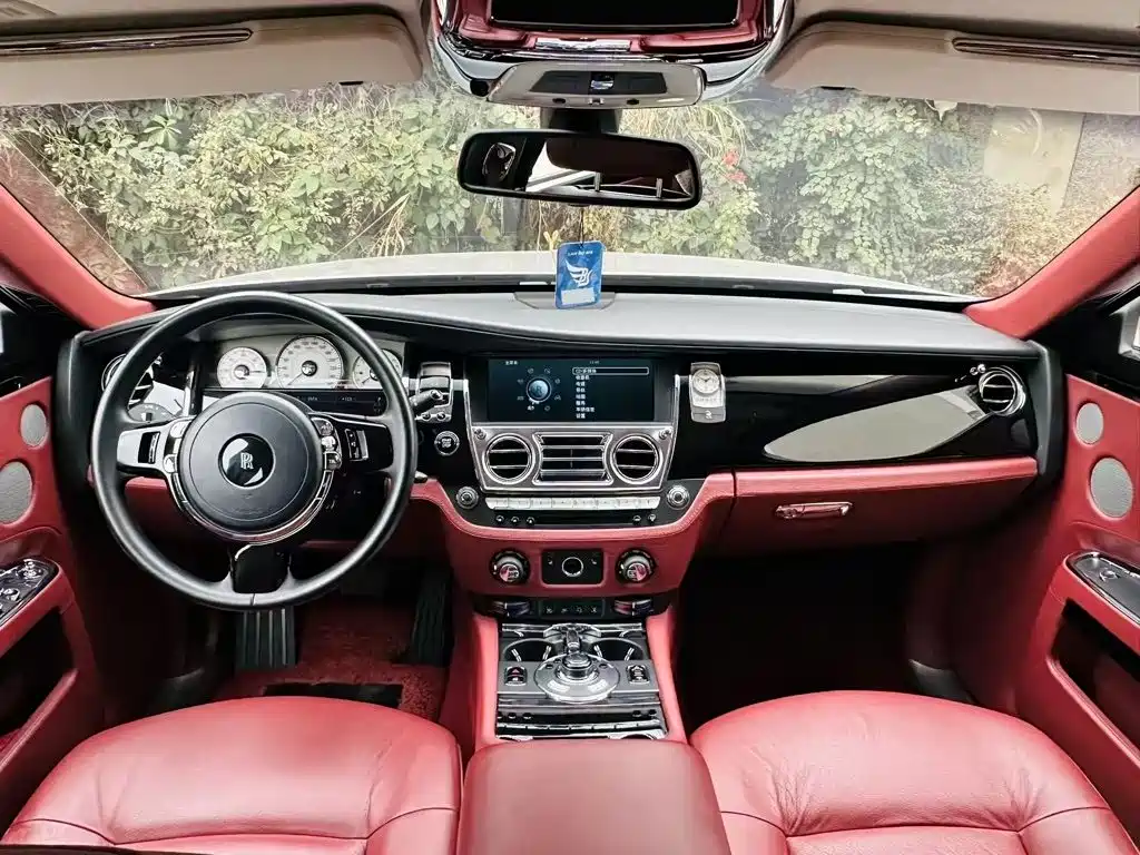 Фото 6 - Rolls-Royce Ghost