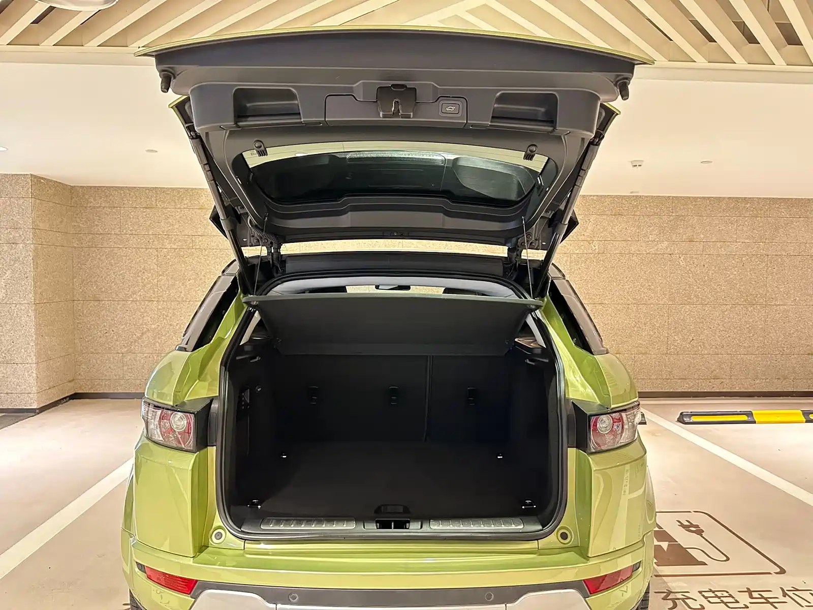 Photo 13 - Land Rover Range Rover Evoque (Import)