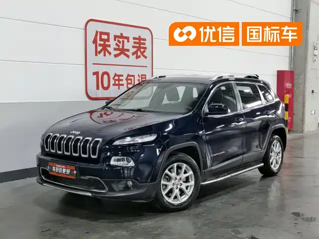  Jeep Cherokee 2017 2.0L Superior Edition
