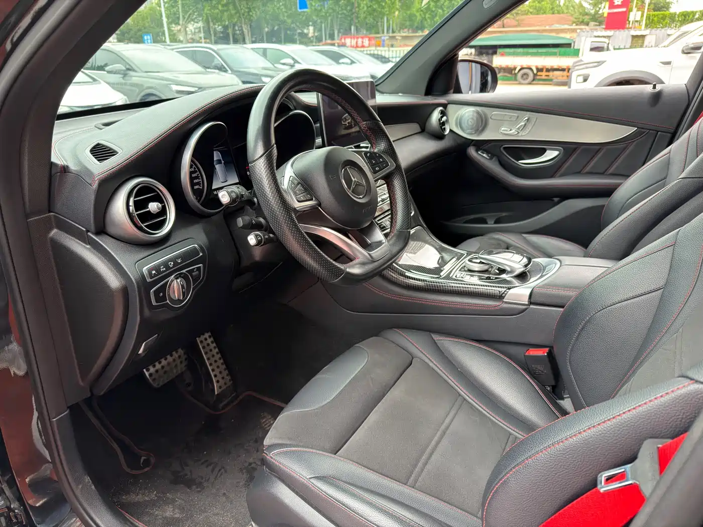 Mercedes-Benz GLC AMG 2017 AMG GLC 43 4MATIC фото 7