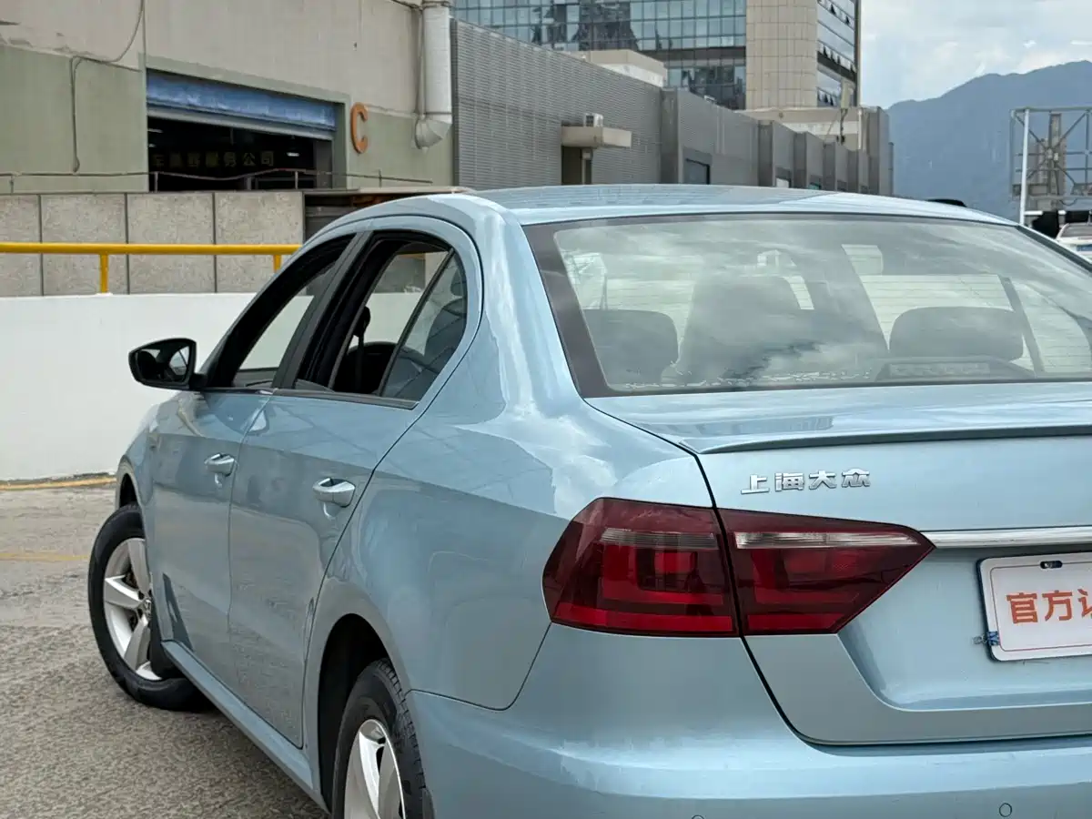 Volkswagen Lavida 2014 1.4TSI DSG BlueMotion Technology фото 4