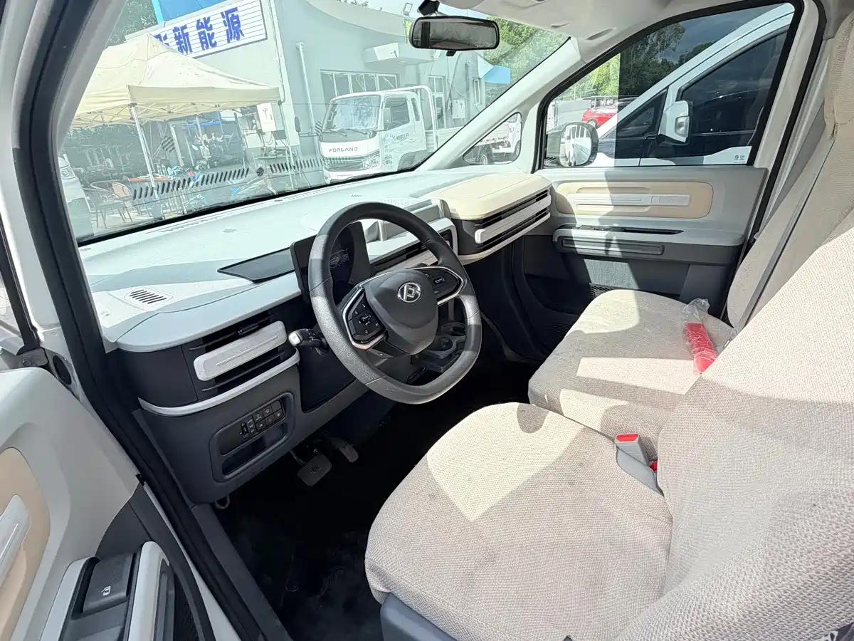 SAIC Maxus Dana V1 2025 2025 Model V1+ Long Wheelbase Low Roof Multi-purpose Version (62kWh)