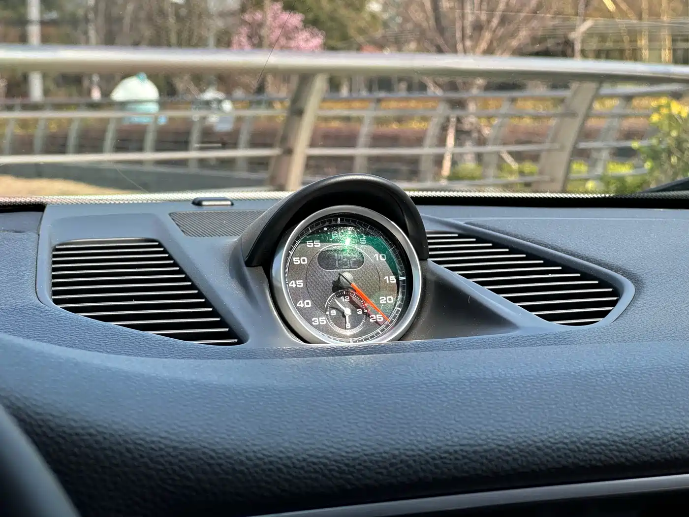 Porsche 911 2012 Carrera S 3.8L фото 23