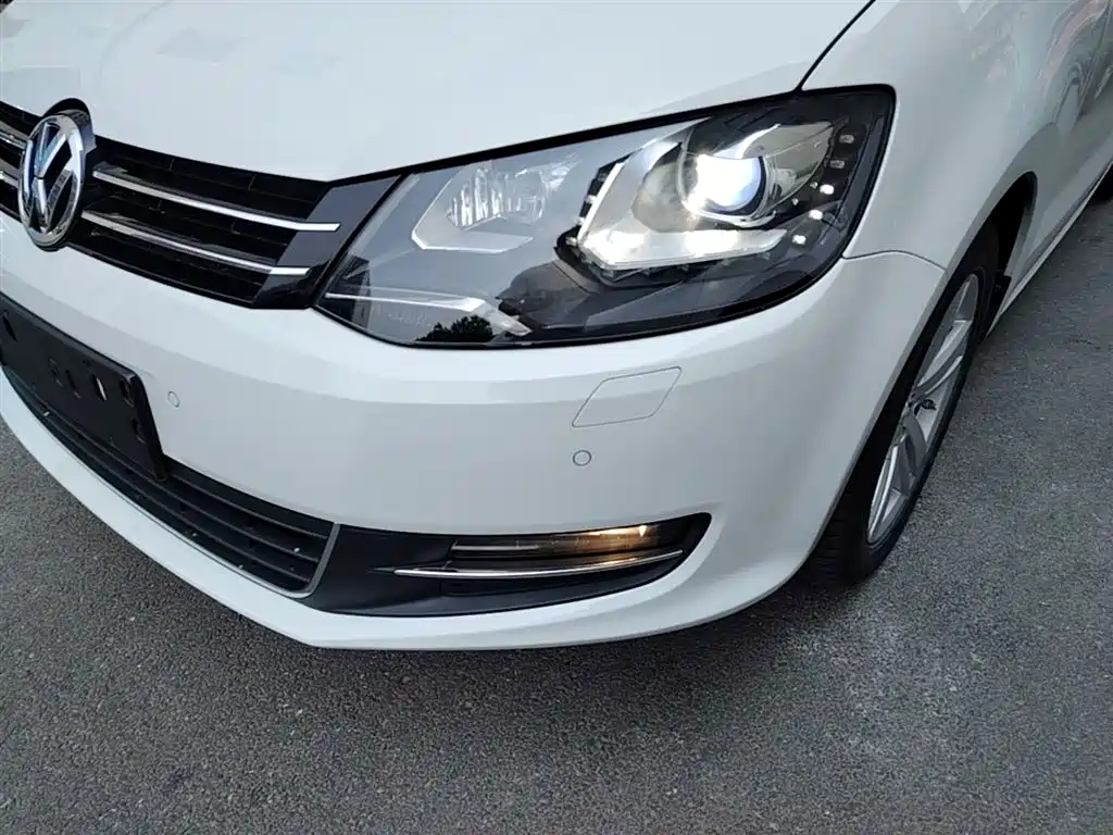 Volkswagen Sharan 2014 2.0TSI Comfort фото 24
