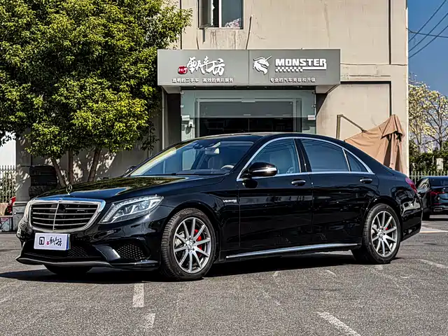 MERCEDES-BENZ S CLASS AMG