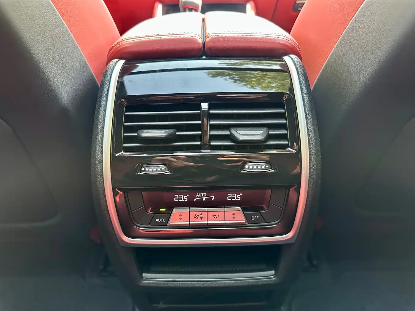 BMW X6 M 2023 Model X6 M Thunder Edition фото 22