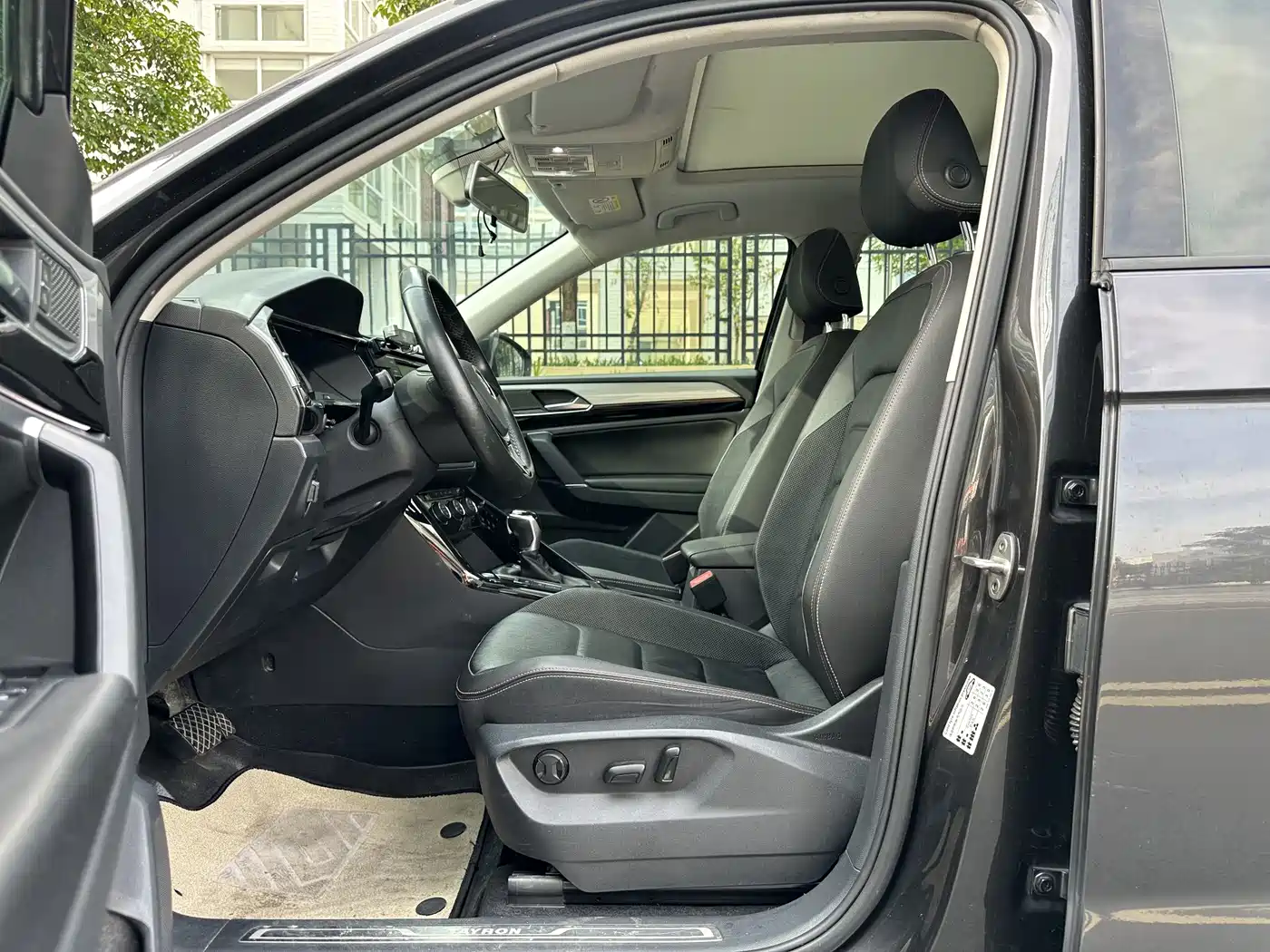 Volkswagen Tayron 2019 330TSI 2WD Luxury China VI фото 14