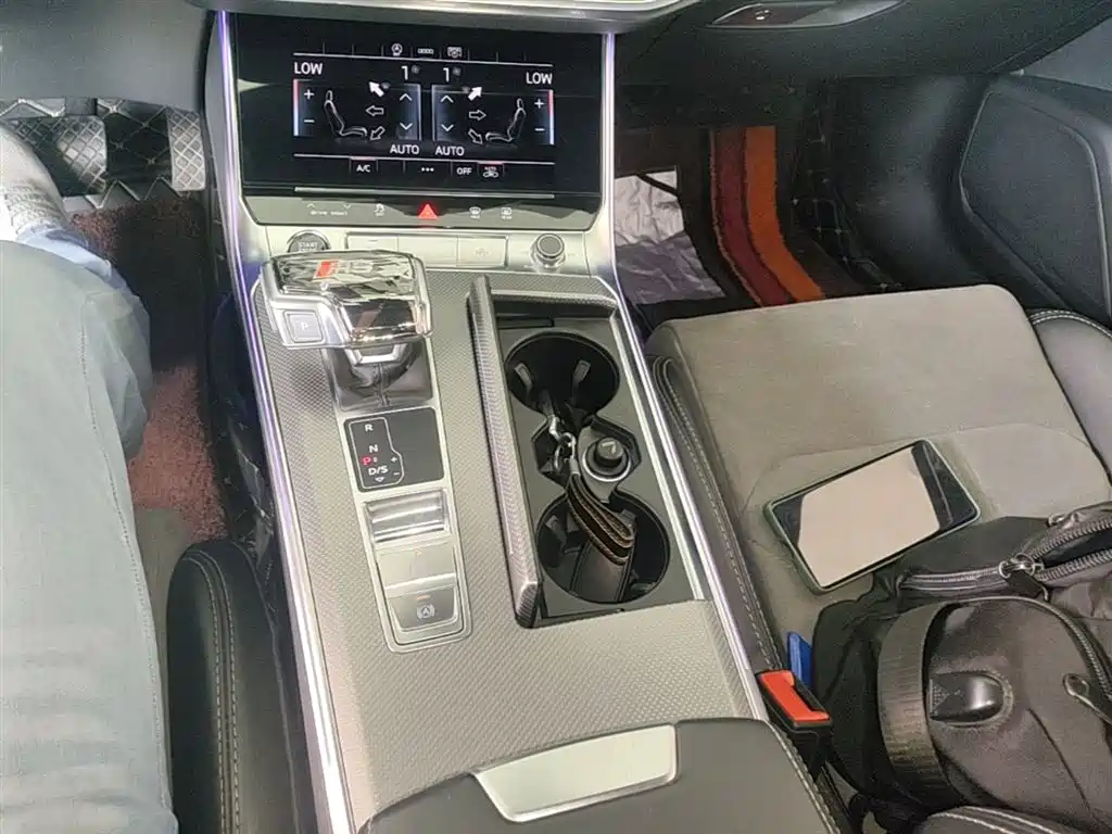 Audi A6L 2023 45 TFSI Premium Selection Dynamic фото 14