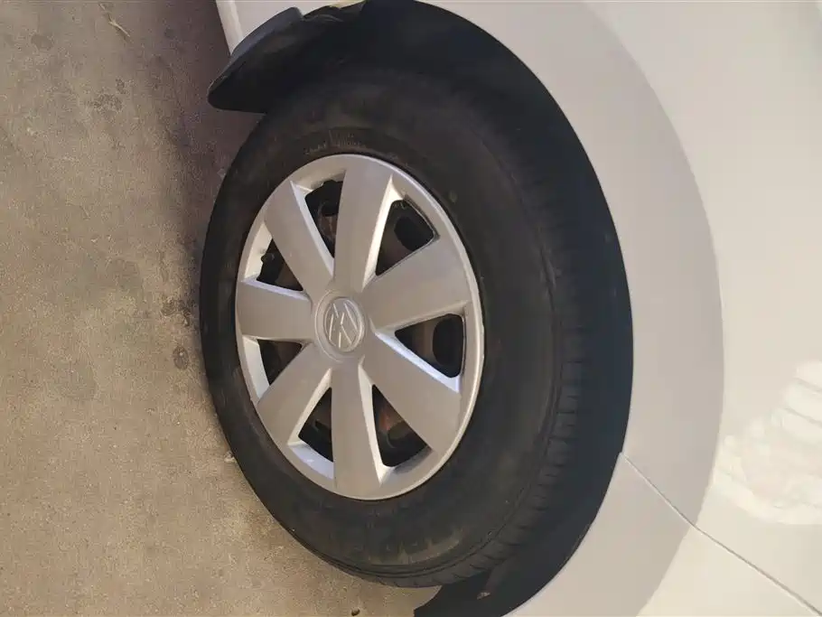 Volkswagen Santana 2016 1.6L Manual Trend Edition фото 6