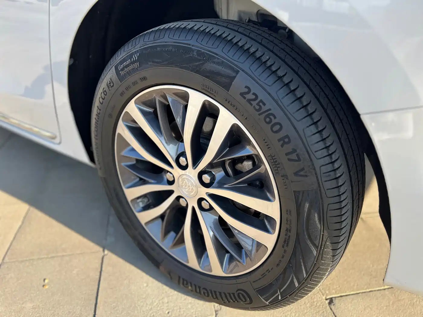 Buick GL8 2023 ES Landmaster Exclusive фото 16