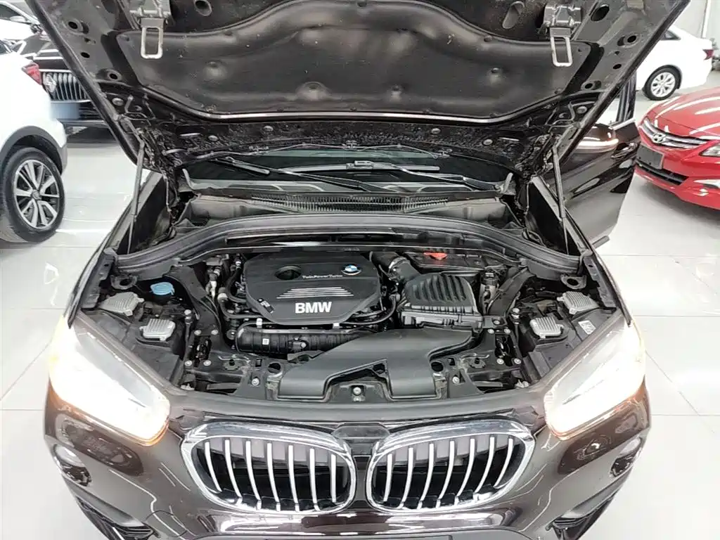 BMW X1 2019 sDrive20Li Leading Model фото 20