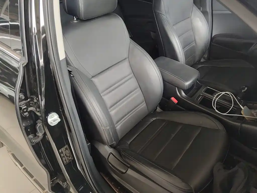 Kia Sorento 2016 2016 Sorento L 2.4L Petrol 4WD Custom 5-seater (China IV)