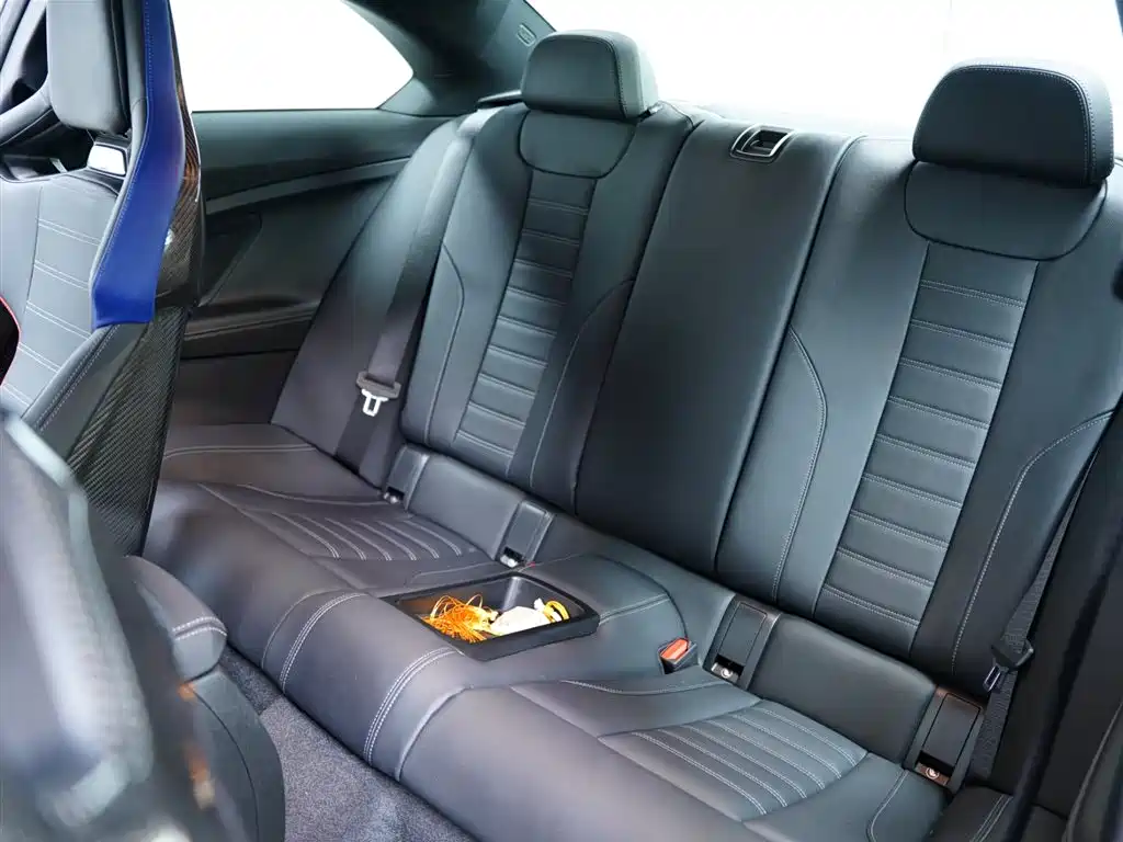 BMW M2 2024 M2 фото 39