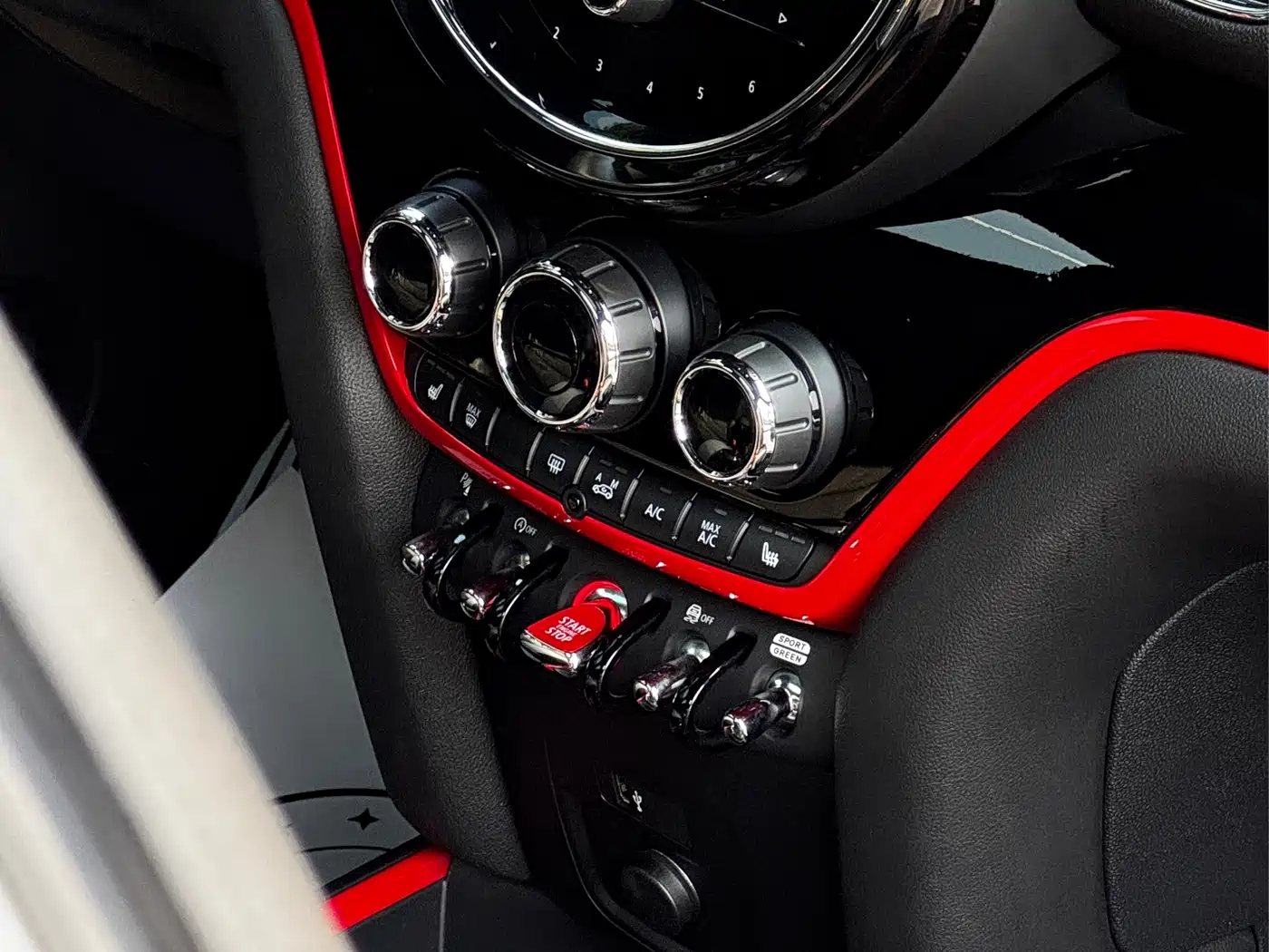 MINI JCW COUNTRYMAN 2022 2.0T JOHN COOPER WORKS ALL-IN фото 9
