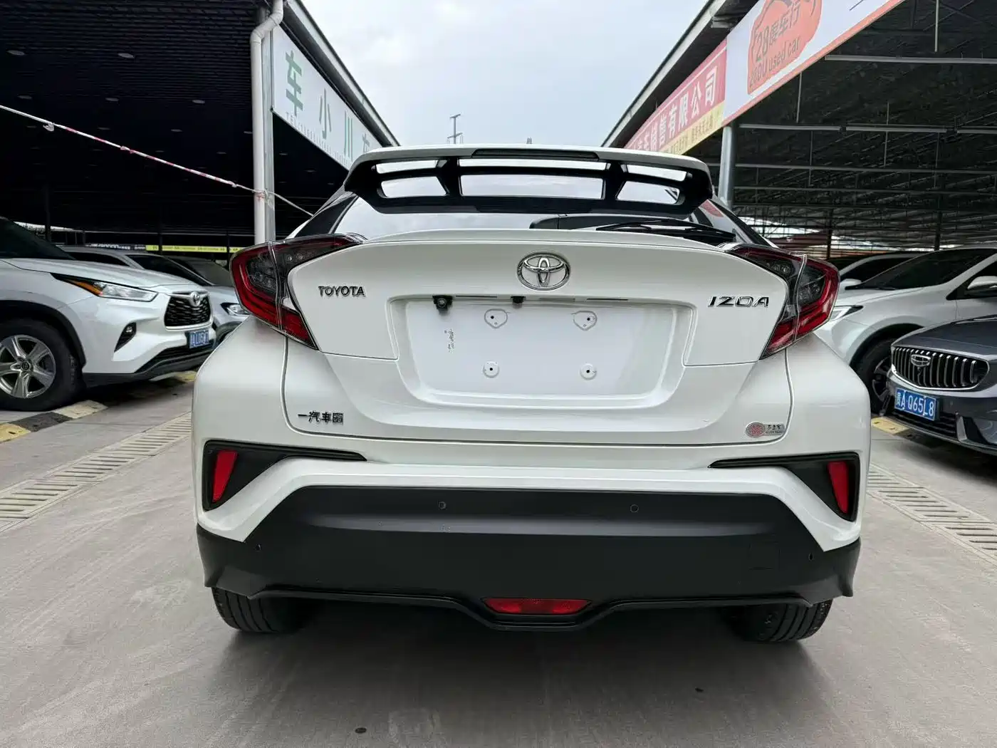 Toyota IZOA 2020 2.0L Yi Chi Edition фото 8