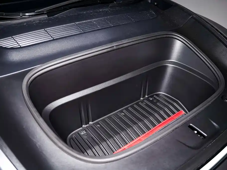 Tesla Model Y 2026 2025 Rear-Wheel Drive