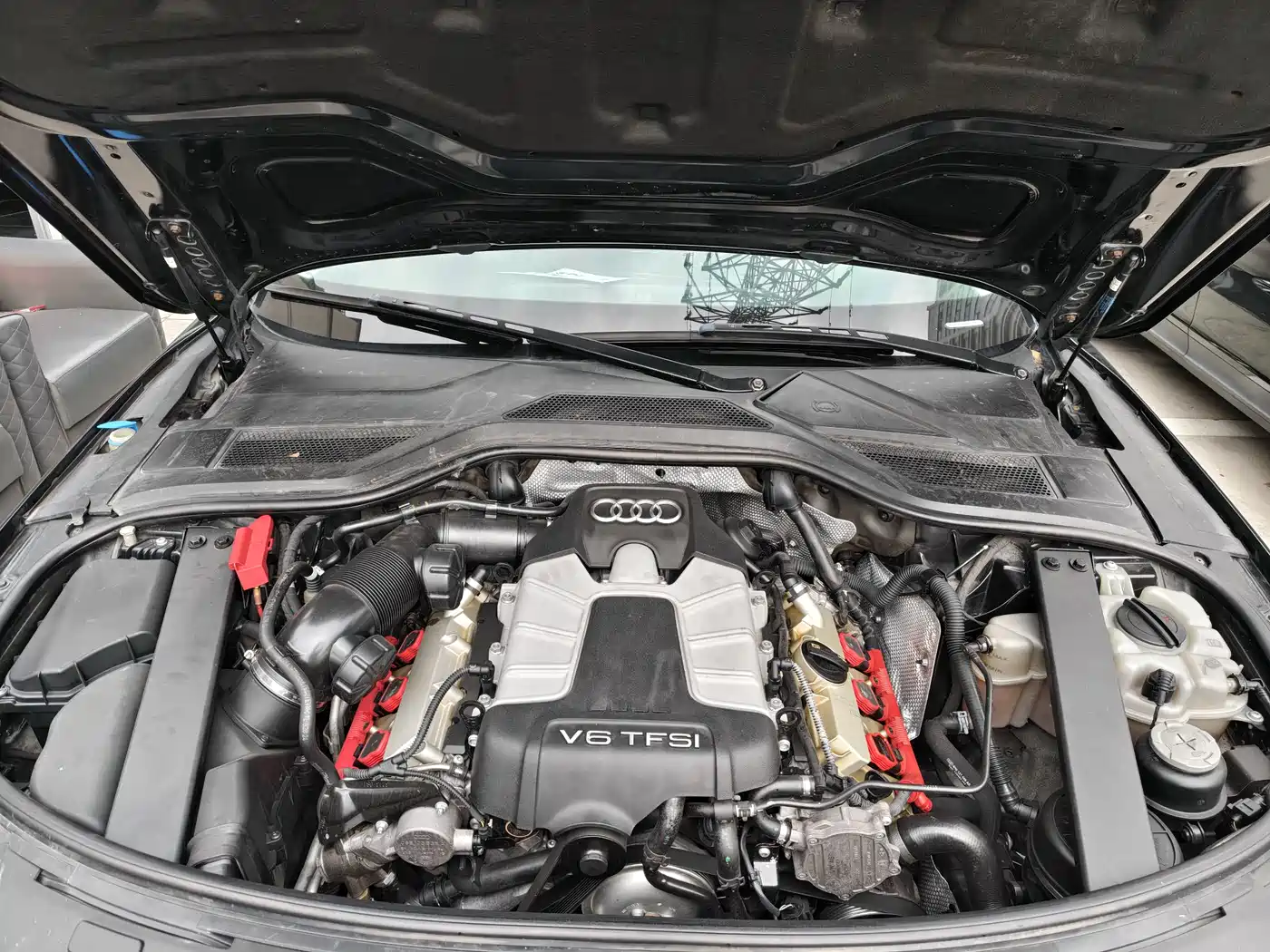 Фото 23 - Audi A8
