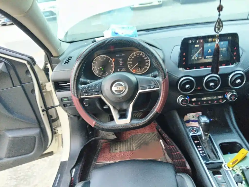 Nissan SYLPHY, миниатюра 3