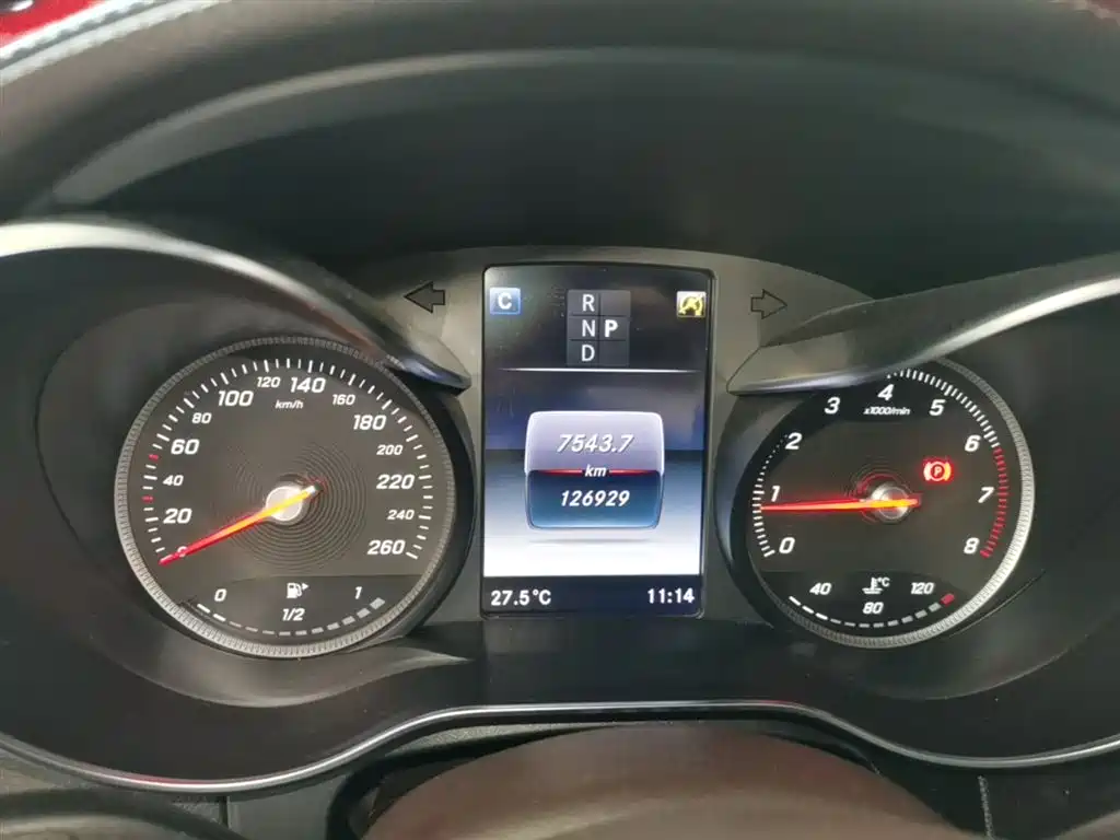 Mercedes-Benz GLC 2018 Facelift GLC 260 4MATIC Luxury фото 12
