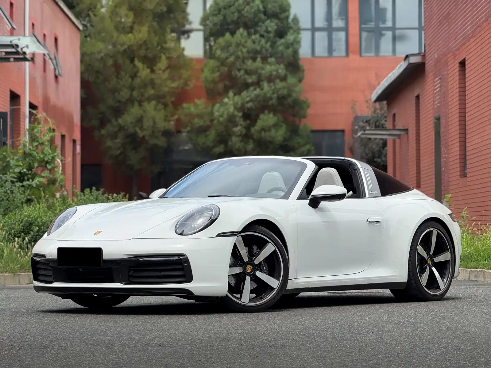 Photo 1 - Porsche 911