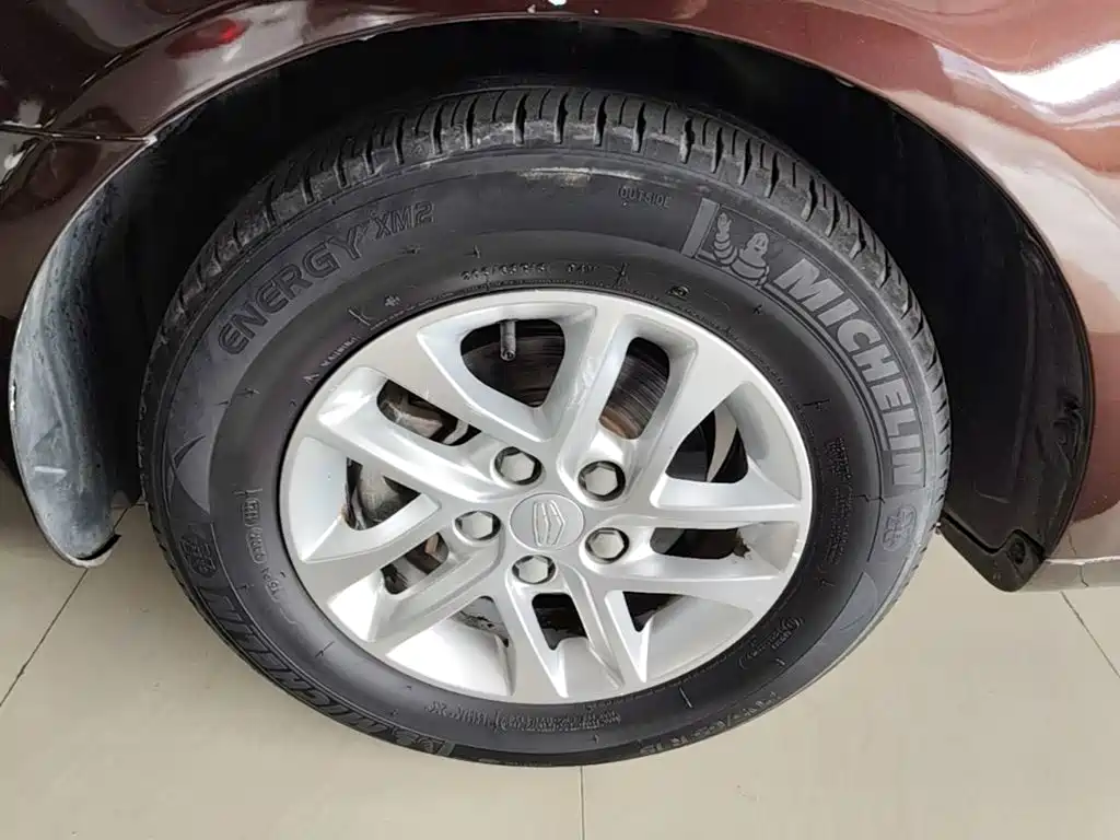 Photo 23 - Geely Emgrand