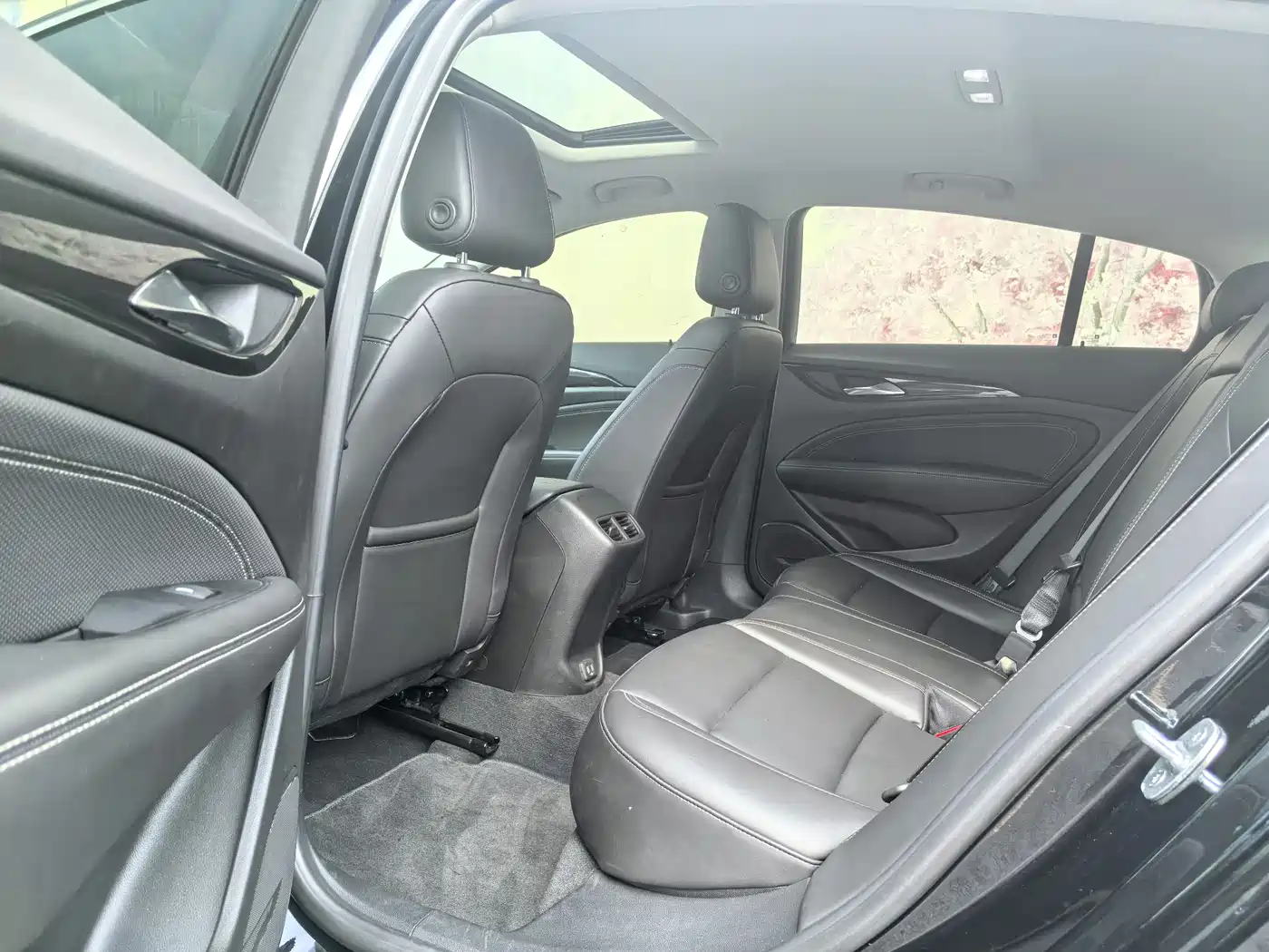 Buick Regal 2024 25T Ultra Comfort Edition фото 5