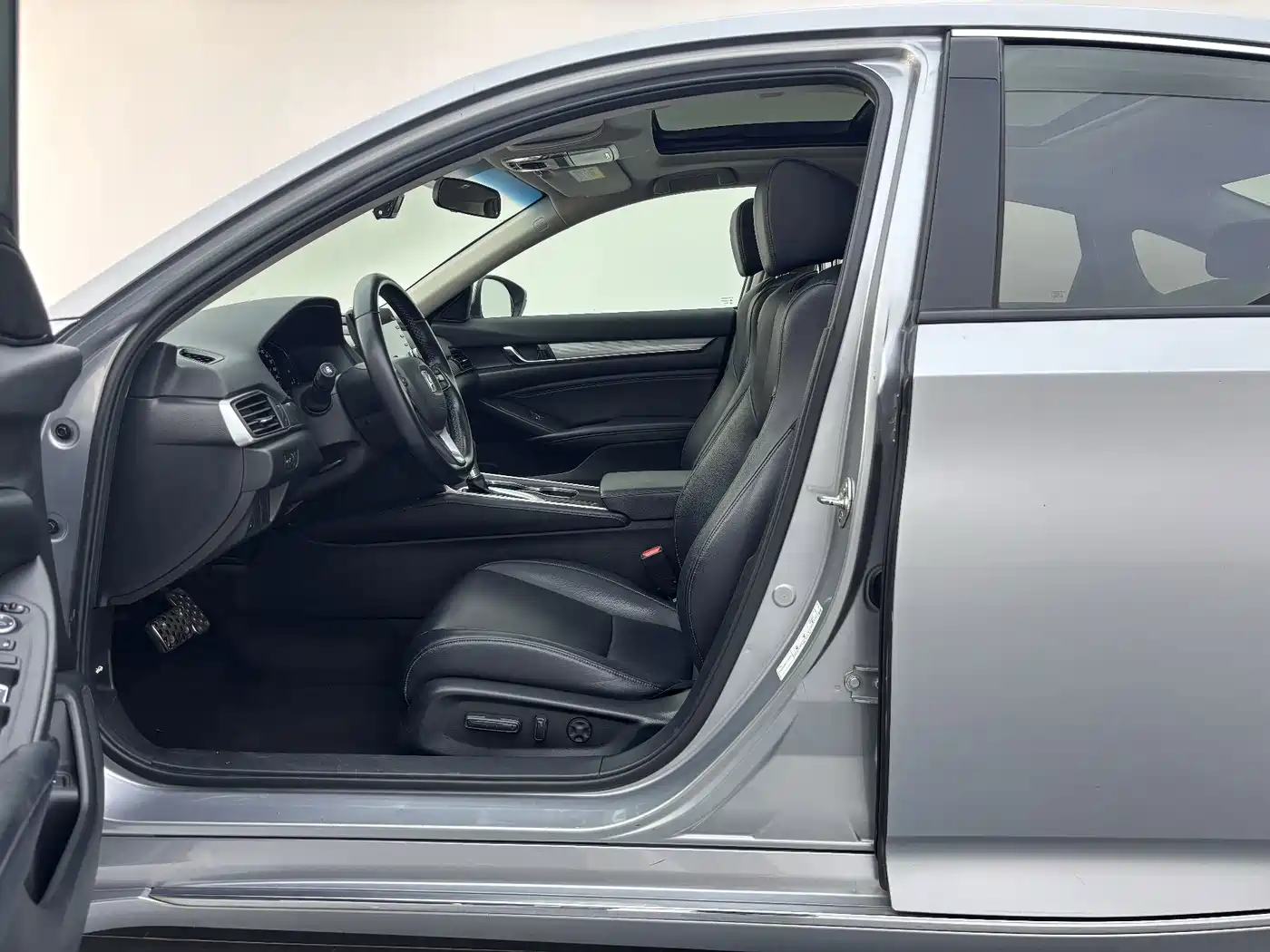 Фото 5 - Honda Accord
