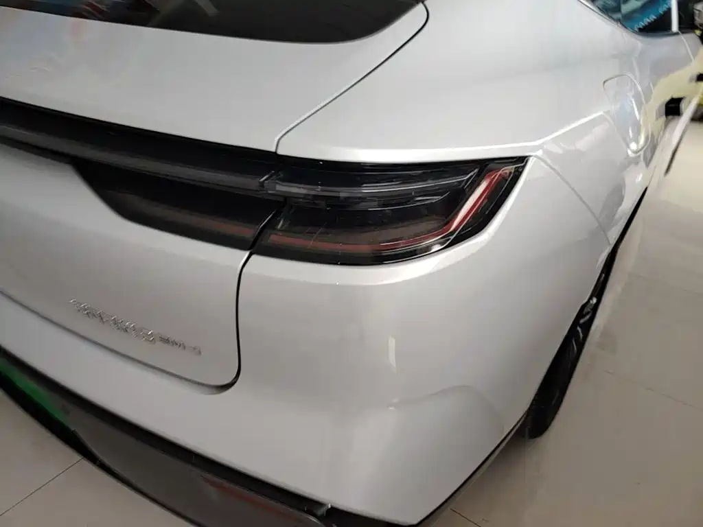 Geely Galaxy Galaxy Xingyao 8 2026 2025 60km EM-i Luxury Edition