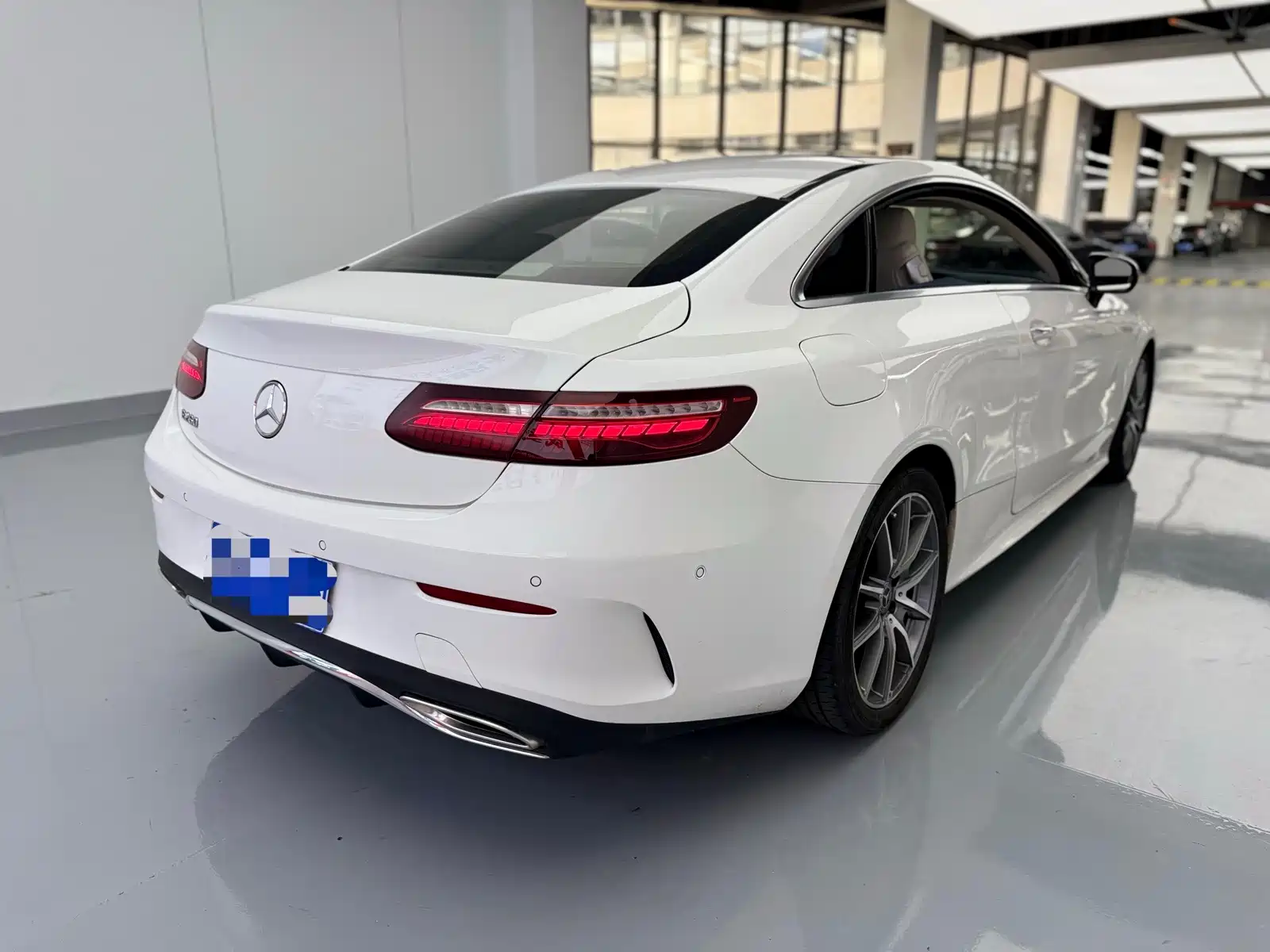 Фото 15 - Mercedes-Benz E-Class (Import)