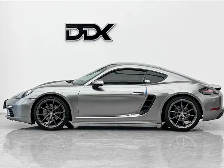 Porsche 718 2016 Cayman 2.0T фото 7