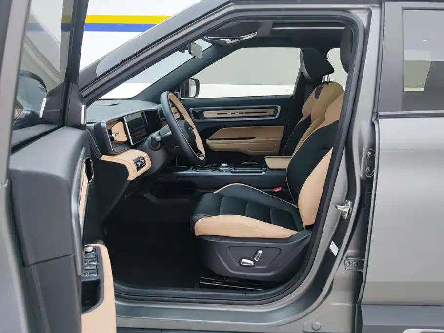 Фото 9 - Geely ICON