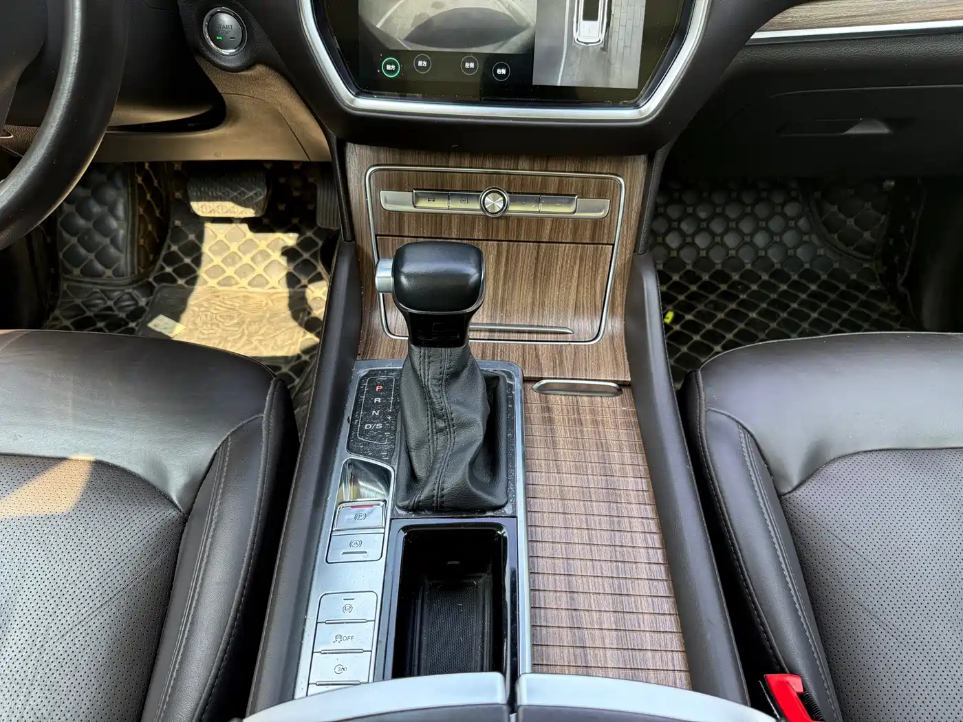Roewe RX8 2019 2018 30T Internet-connected 2WD Ultimate Edition