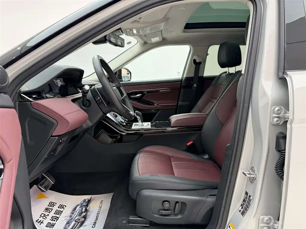 Land Rover Range Rover Evoque 2022 Facelift Range Rover Evoque L 249PS R-Dynamic Luxury фото 15